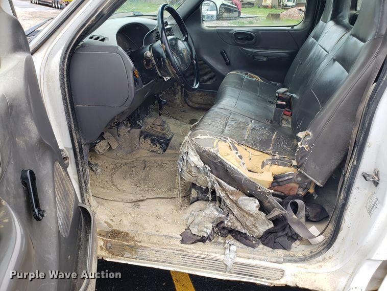 image for item EU9991 2002 Ford F150 pickup truck