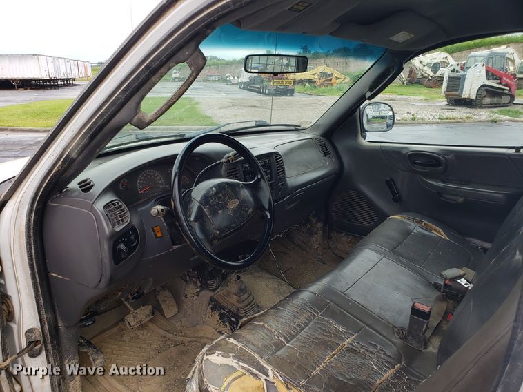 image for item EU9991 2002 Ford F150 pickup truck