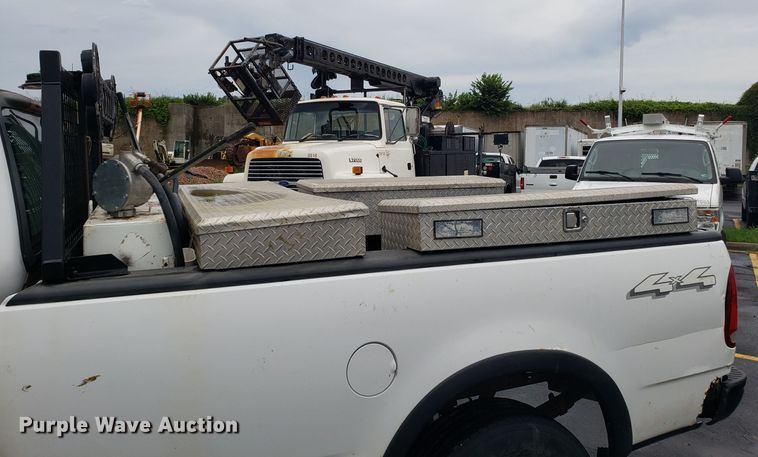 image for item EU9991 2002 Ford F150 pickup truck