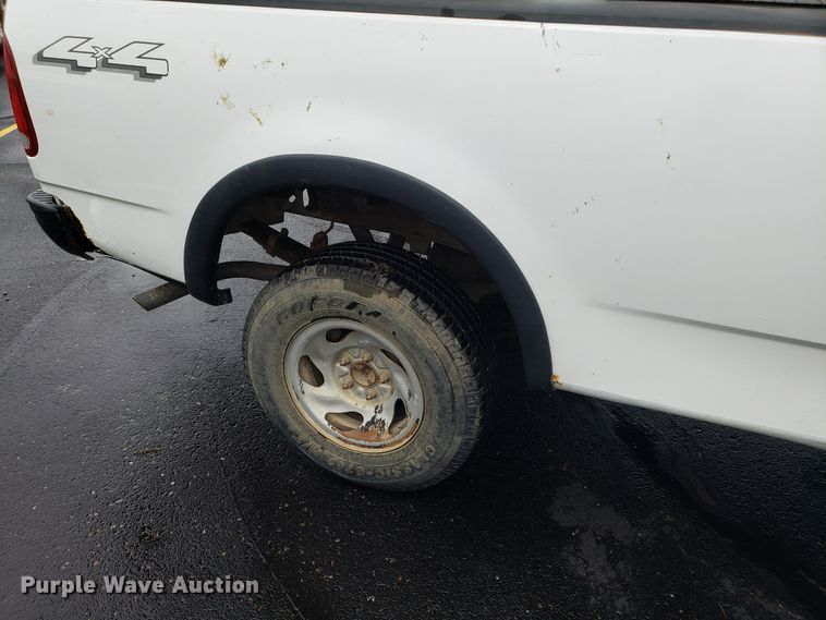 image for item EU9991 2002 Ford F150 pickup truck