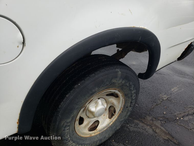 image for item EU9991 2002 Ford F150 pickup truck