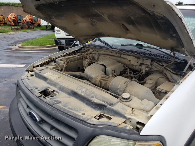 image for item EU9991 2002 Ford F150 pickup truck