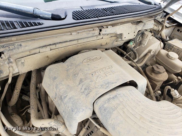 image for item EU9991 2002 Ford F150 pickup truck