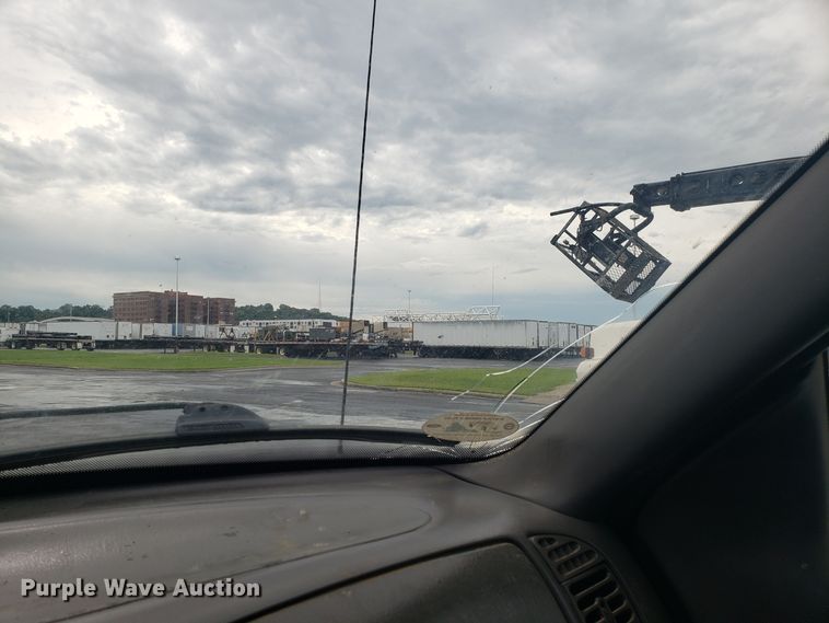 image for item EU9991 2002 Ford F150 pickup truck