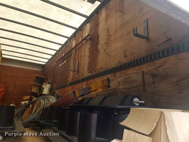 image for item EU9992 1993 Ford F700 box truck