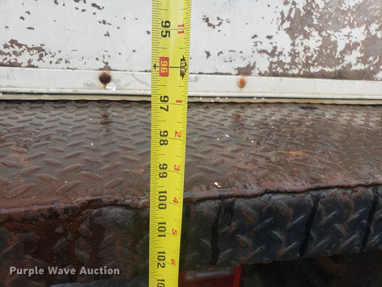 image for item EU9992 1993 Ford F700 box truck