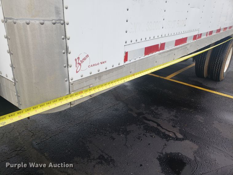 image for item EU9992 1993 Ford F700 box truck