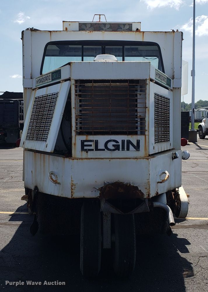 image for item EU9998 Elgin Pelican S street sweeper