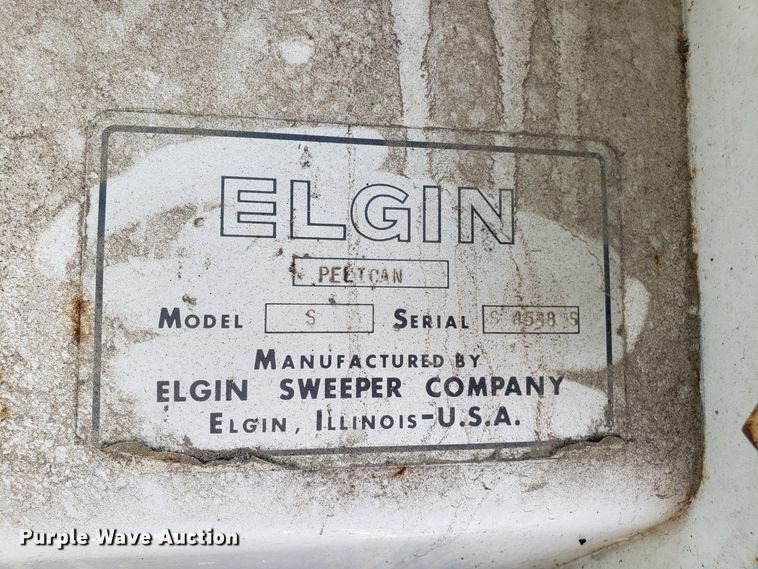 image for item EU9998 Elgin Pelican S street sweeper