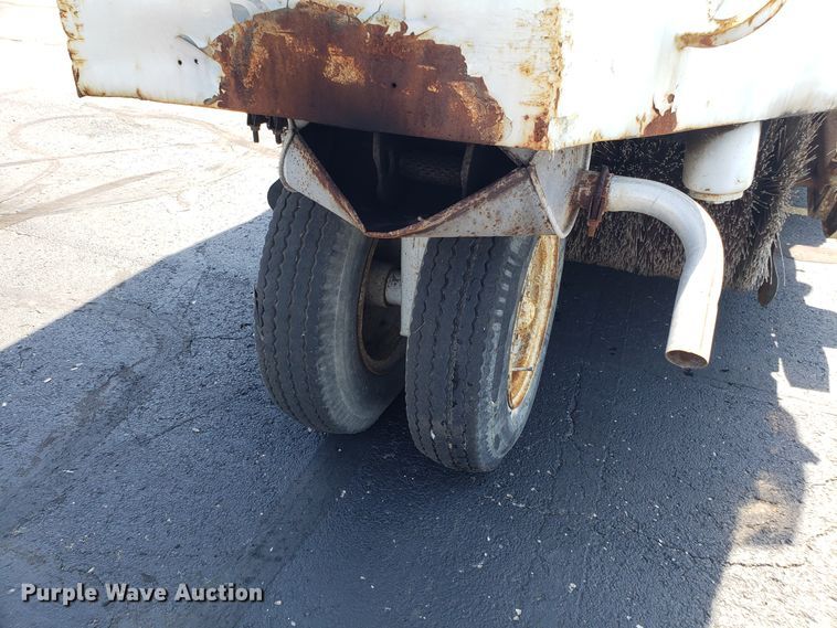 image for item EU9998 Elgin Pelican S street sweeper