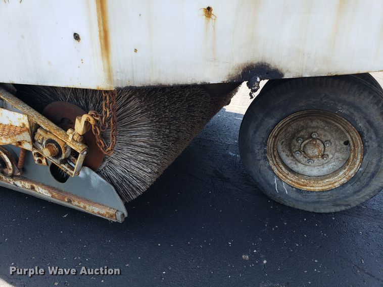 image for item EU9998 Elgin Pelican S street sweeper
