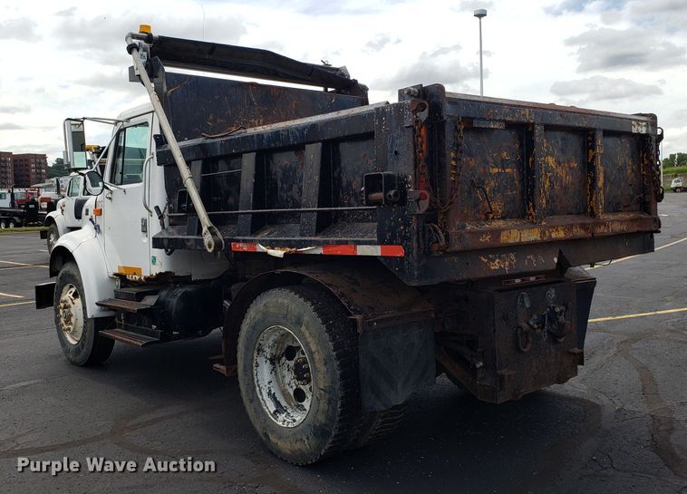 image for item FL9031 1997 International 4900 dump truck