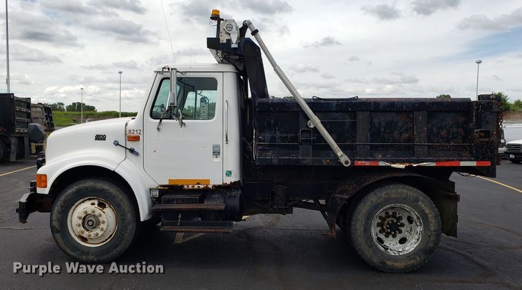 image for item FL9031 1997 International 4900 dump truck