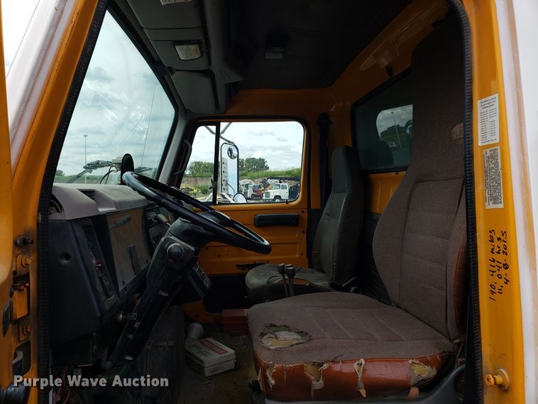 image for item FL9031 1997 International 4900 dump truck