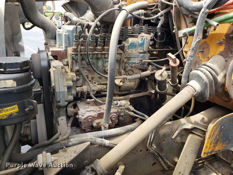 image for item FL9031 1997 International 4900 dump truck