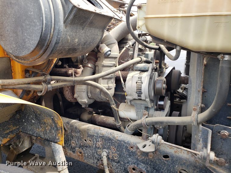 image for item FL9031 1997 International 4900 dump truck