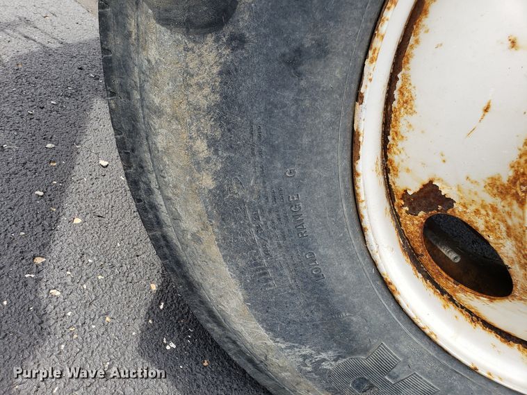 image for item FL9031 1997 International 4900 dump truck