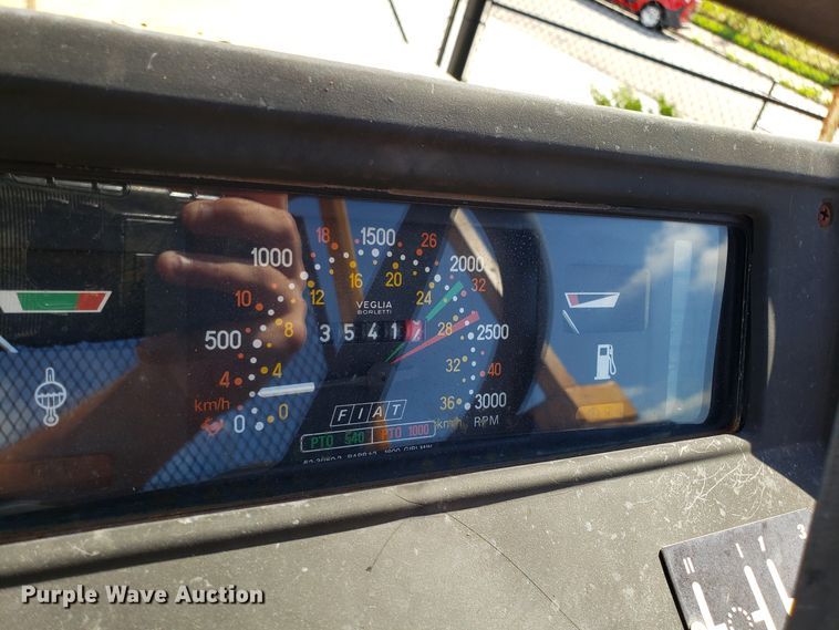 image for item FL9044 Hesston 80-66 tractor