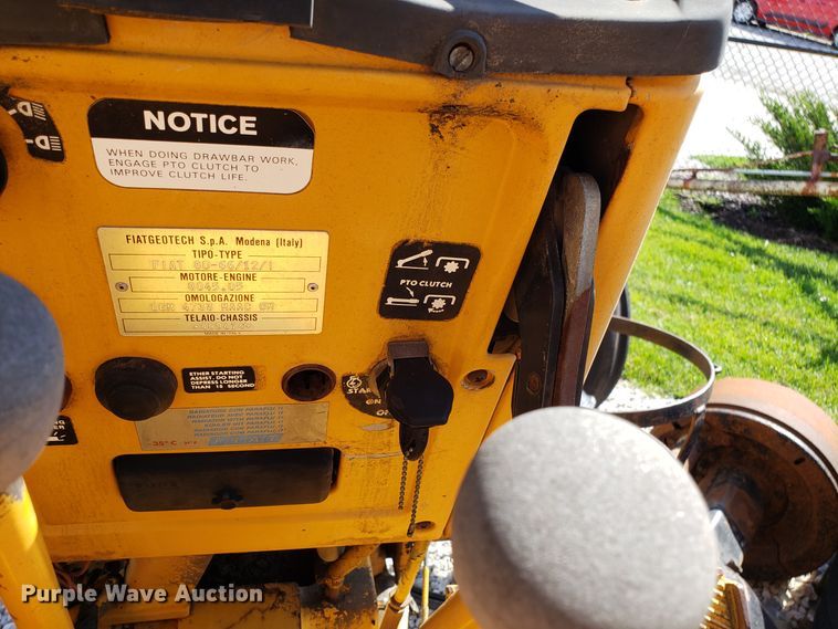 image for item FL9044 Hesston 80-66 tractor