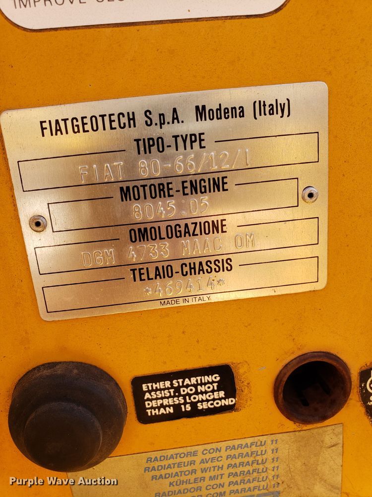 image for item FL9044 Hesston 80-66 tractor