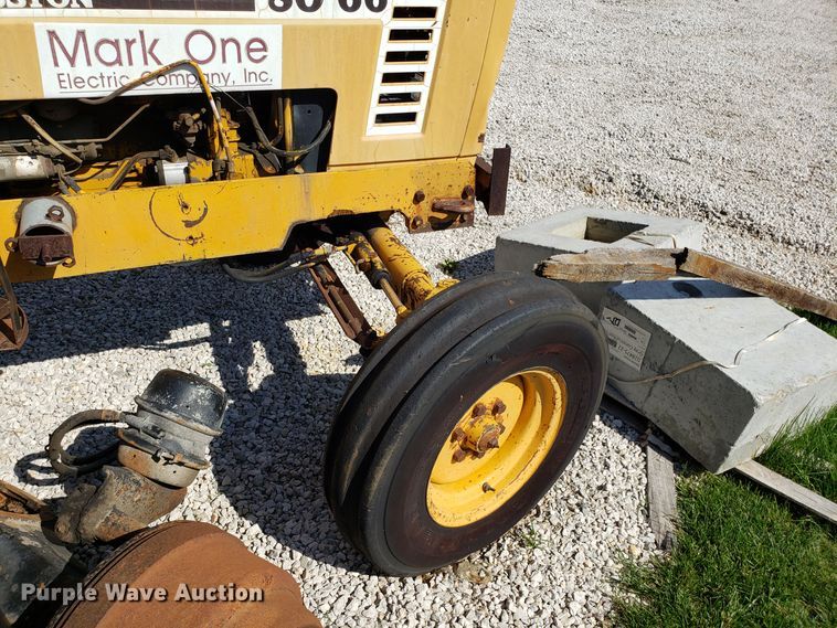 image for item FL9044 Hesston 80-66 tractor