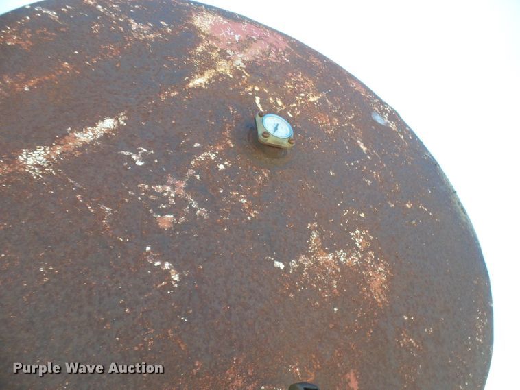 image for item DB2230 (3) bulk tanks