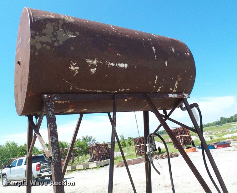 image for item DB2230 (3) bulk tanks