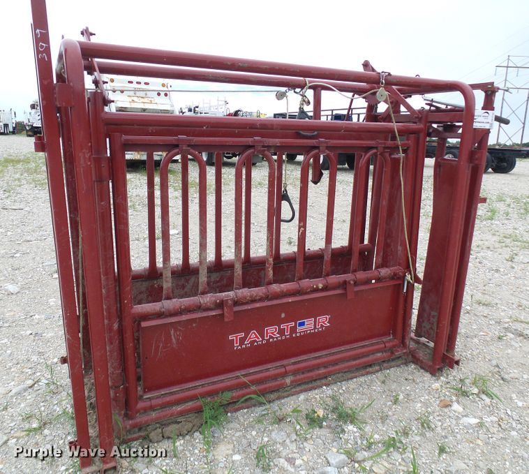 image for item DB2248 Tarter C-Master Series III livestock chute