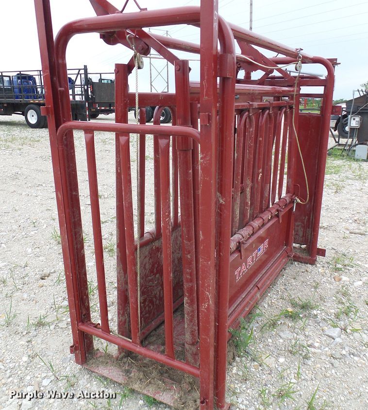 image for item DB2248 Tarter C-Master Series III livestock chute
