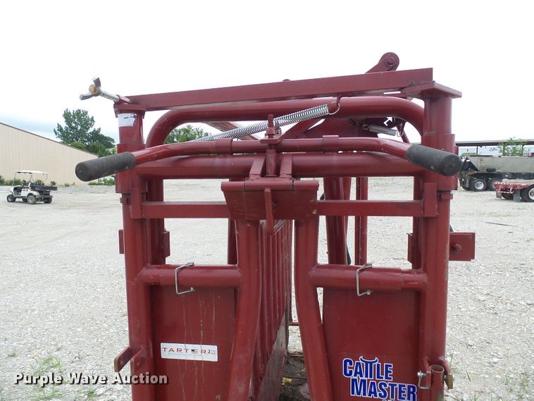 image for item DB2248 Tarter C-Master Series III livestock chute