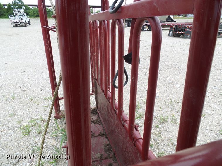image for item DB2248 Tarter C-Master Series III livestock chute