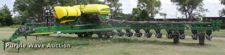 image for item DC5094 2013 John Deere 1770NT no-till planter