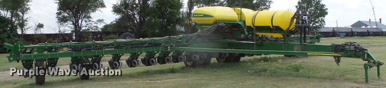 image for item DC5094 2013 John Deere 1770NT no-till planter