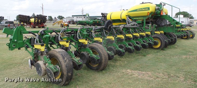 image for item DC5094 2013 John Deere 1770NT no-till planter