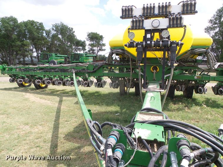 image for item DC5094 2013 John Deere 1770NT no-till planter