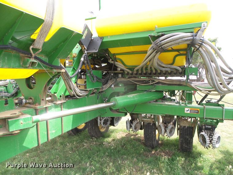 image for item DC5094 2013 John Deere 1770NT no-till planter