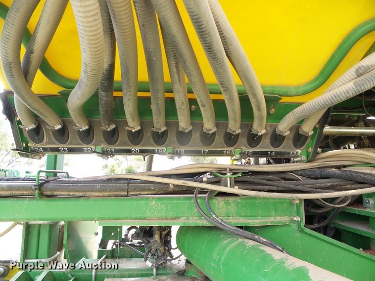 image for item DC5094 2013 John Deere 1770NT no-till planter