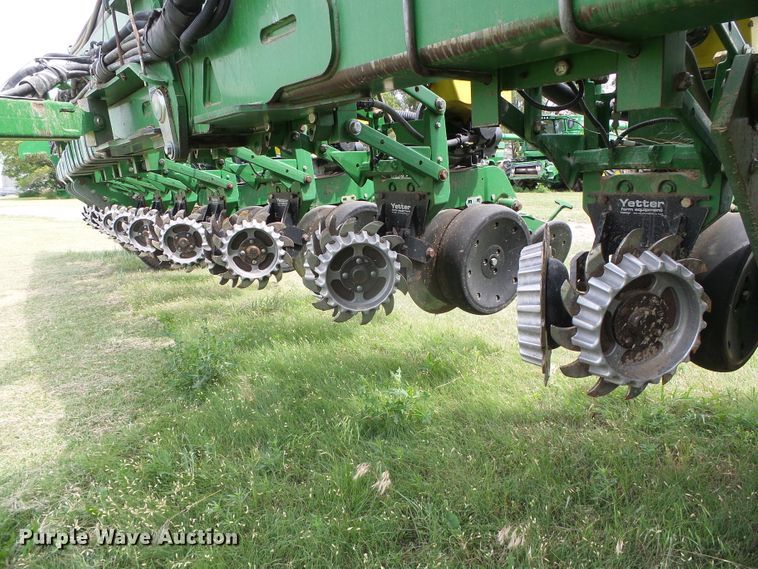 image for item DC5094 2013 John Deere 1770NT no-till planter