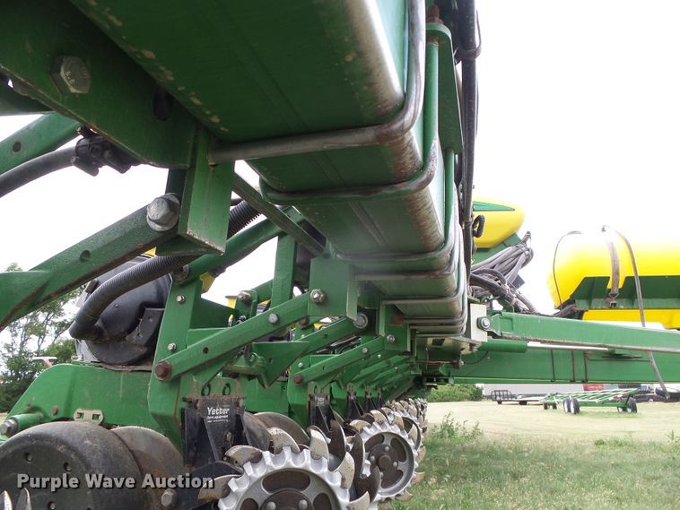 image for item DC5094 2013 John Deere 1770NT no-till planter