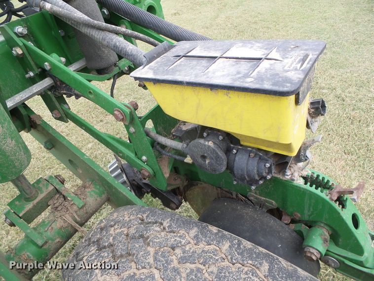 image for item DC5094 2013 John Deere 1770NT no-till planter