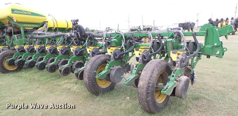 image for item DC5094 2013 John Deere 1770NT no-till planter