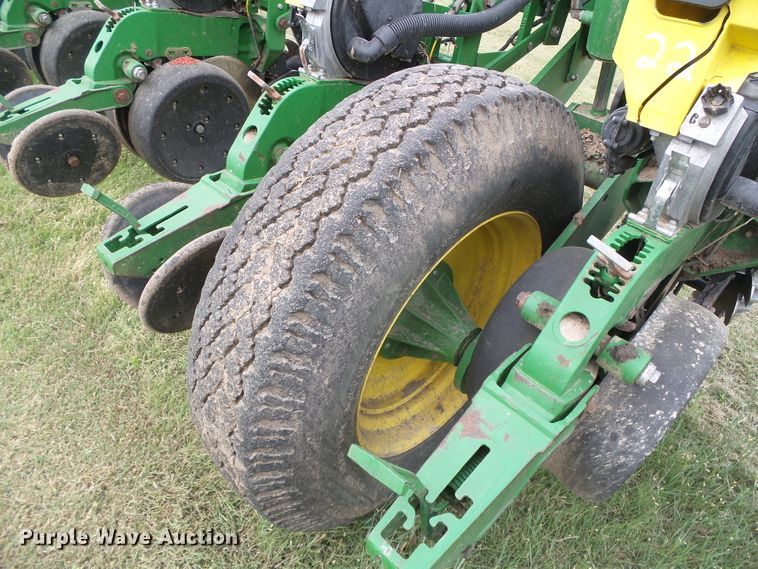 image for item DC5094 2013 John Deere 1770NT no-till planter