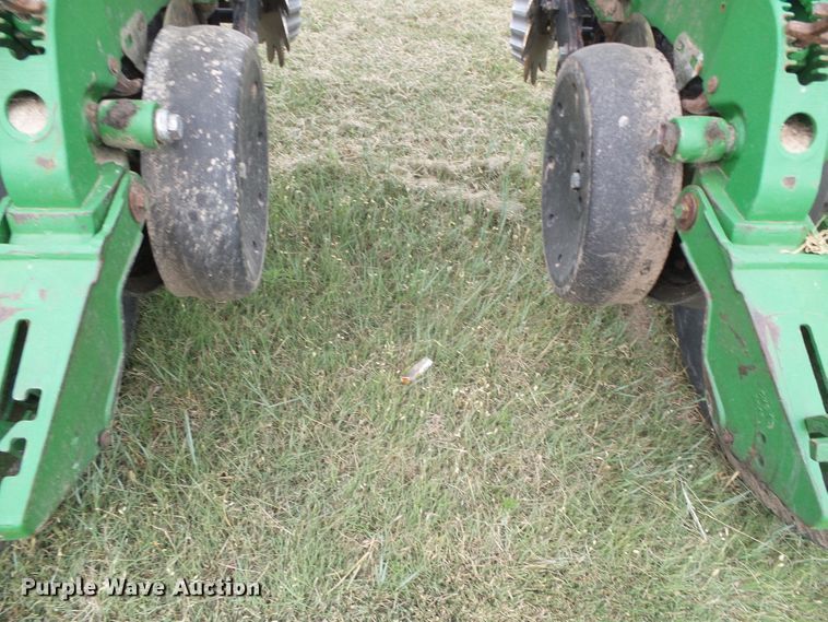 image for item DC5094 2013 John Deere 1770NT no-till planter