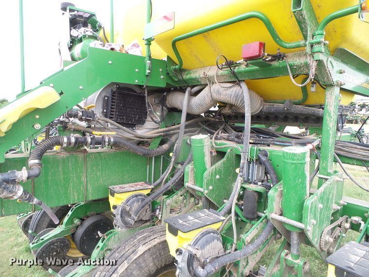 image for item DC5094 2013 John Deere 1770NT no-till planter