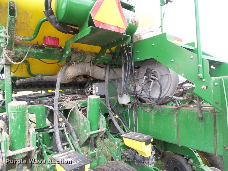 image for item DC5094 2013 John Deere 1770NT no-till planter