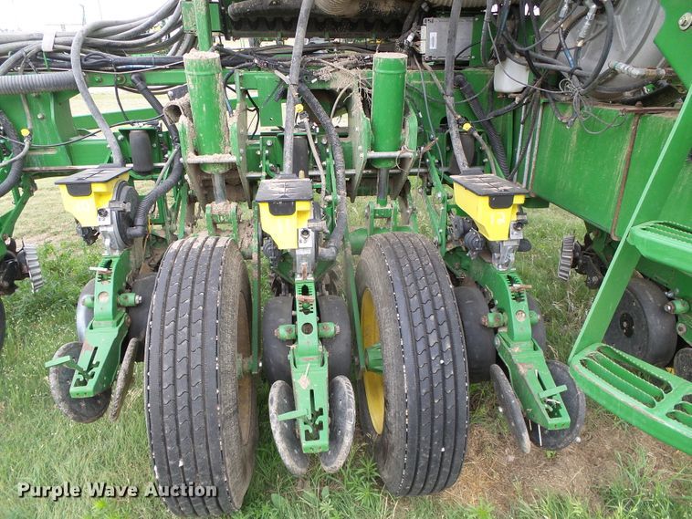 image for item DC5094 2013 John Deere 1770NT no-till planter