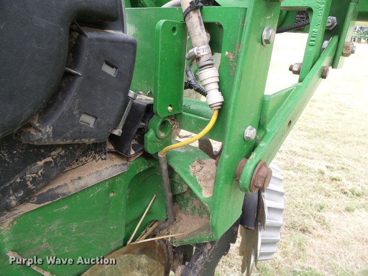 image for item DC5094 2013 John Deere 1770NT no-till planter