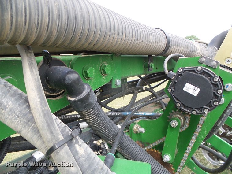 image for item DC5094 2013 John Deere 1770NT no-till planter