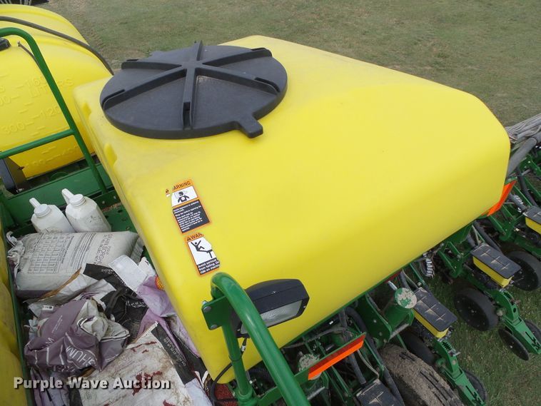 image for item DC5094 2013 John Deere 1770NT no-till planter