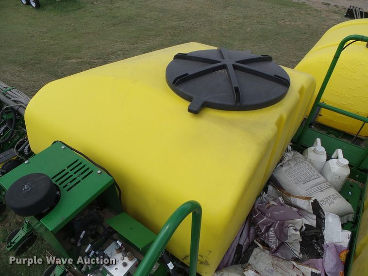 image for item DC5094 2013 John Deere 1770NT no-till planter